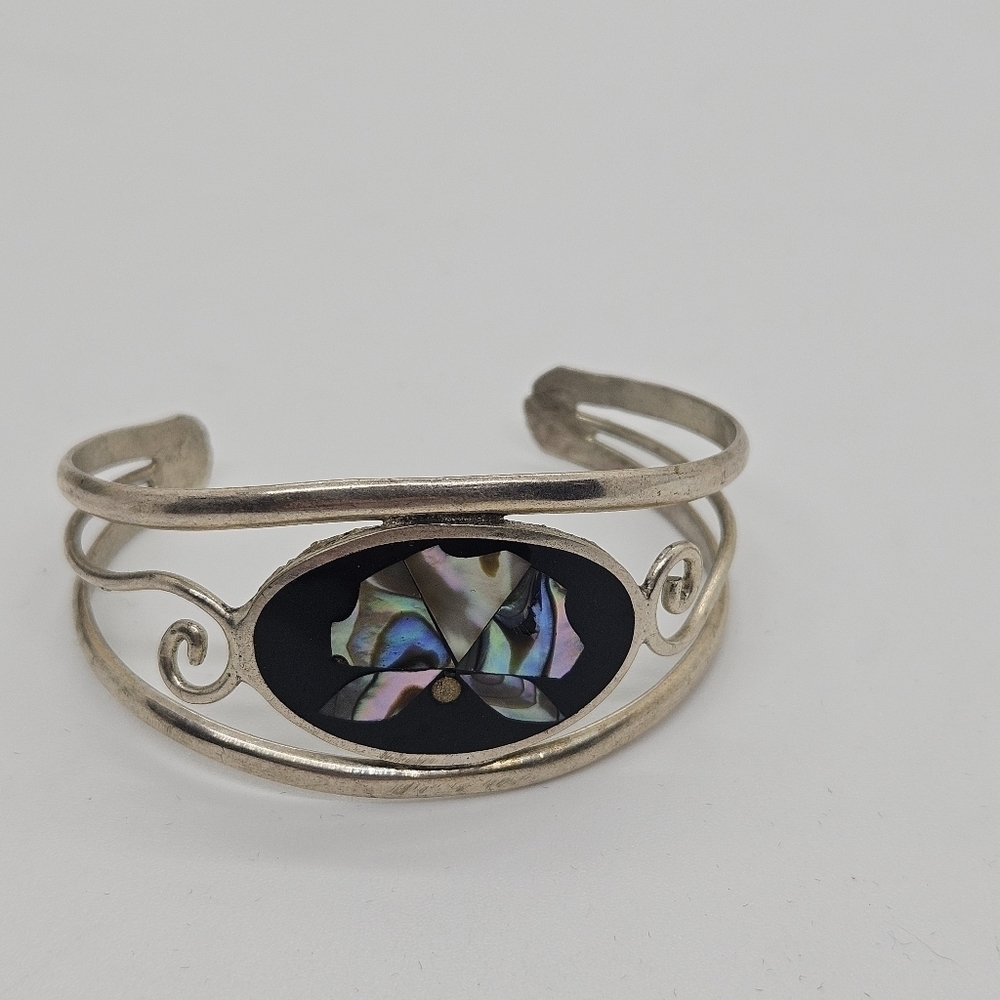 Alpaca Mexico abalone inlay flower cuff bracelet